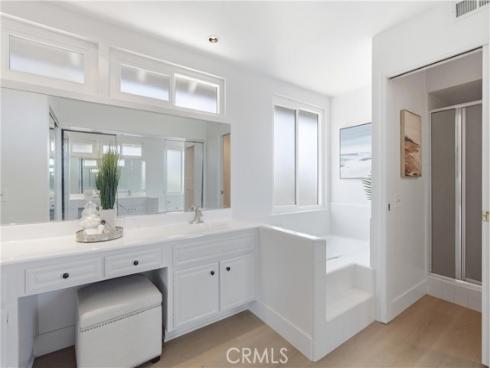 17982 Los Pesos Circle , Fountain Valley, CA