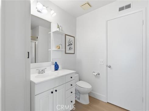 17982 Los Pesos Circle , Fountain Valley, CA