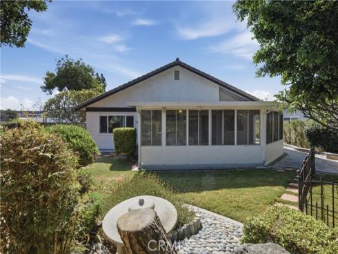17982 Los Pesos Circle , Fountain Valley, CA