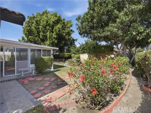 17982 Los Pesos Circle , Fountain Valley, CA