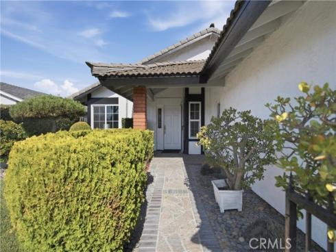 17982 Los Pesos Circle , Fountain Valley, CA