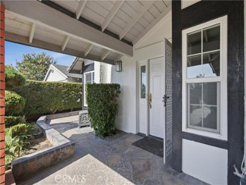 17982 Los Pesos Circle , Fountain Valley, CA