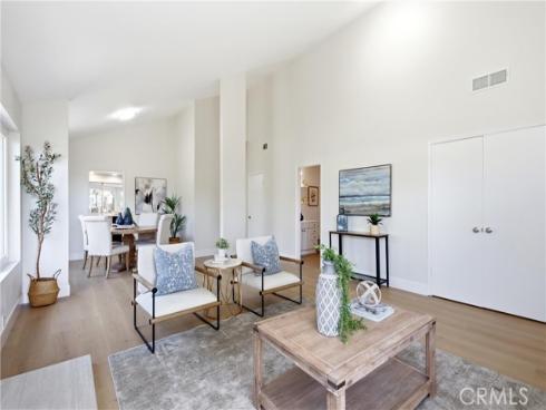 17982 Los Pesos Circle , Fountain Valley, CA