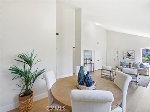 17982 Los Pesos Circle , Fountain Valley, CA