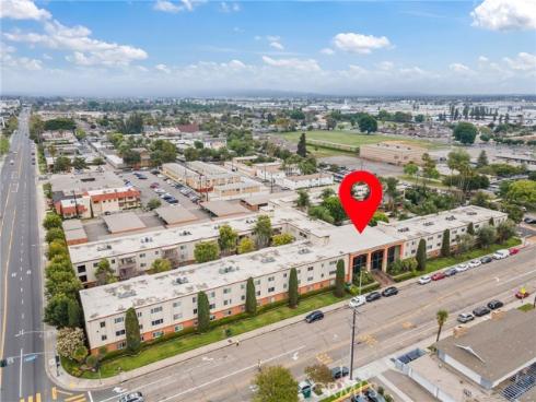 400 N Acacia B12 Avenue, Fullerton, CA
