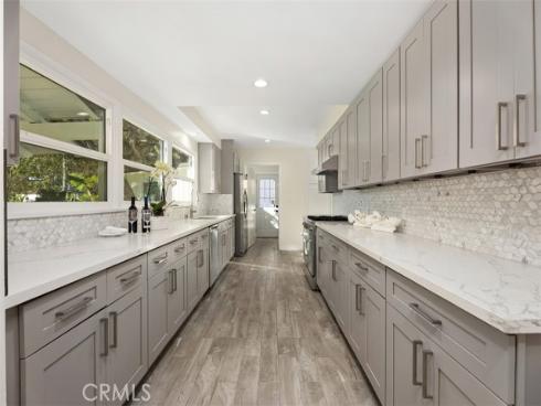 3030 San Juan Dr , Fullerton, CA