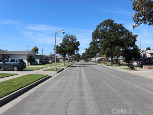 1467 W Roberta Avenue, Fullerton, CA