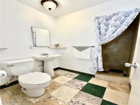 431 E Rosslynn , Fullerton, CA