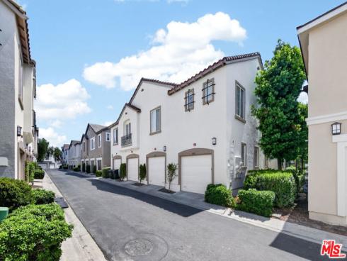 1294  Mcfadden   Drive, Fullerton, CA