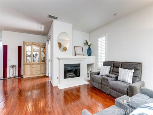1264 Mcfadden , Fullerton, CA