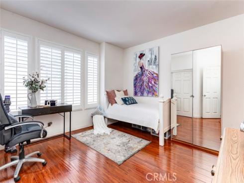 1264 Mcfadden , Fullerton, CA