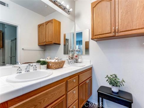 1264 Mcfadden , Fullerton, CA