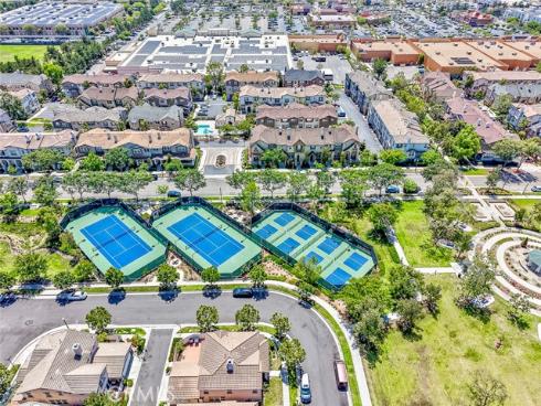 1264 Mcfadden , Fullerton, CA