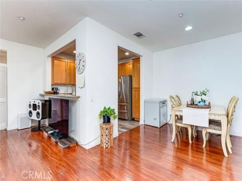 1264 Mcfadden , Fullerton, CA
