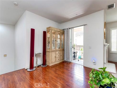 1264 Mcfadden , Fullerton, CA