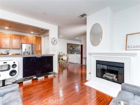 1264 Mcfadden , Fullerton, CA