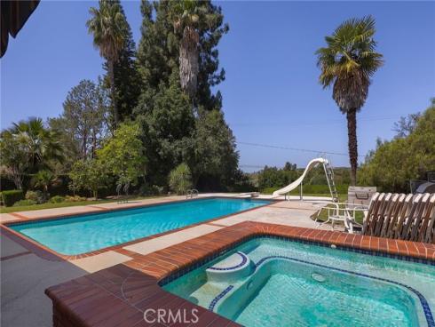 2441  Terraza  , Fullerton, CA