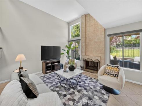 525  Riviera   Court, Fullerton, CA