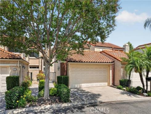 525  Riviera   Court, Fullerton, CA