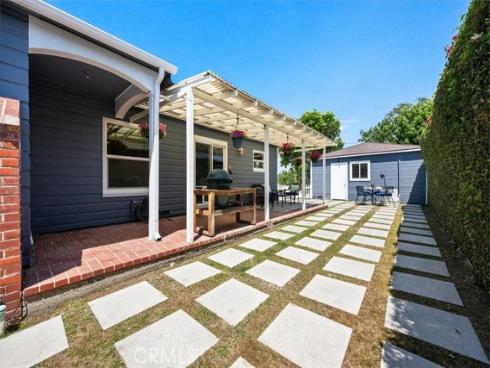 816  Grandview  , Fullerton, CA