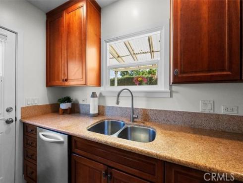 816  Grandview  , Fullerton, CA