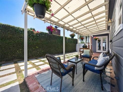 816  Grandview  , Fullerton, CA