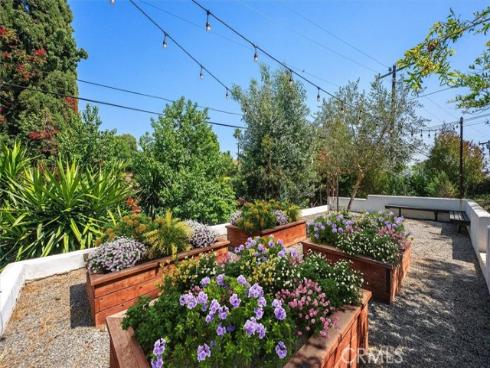 816  Grandview  , Fullerton, CA
