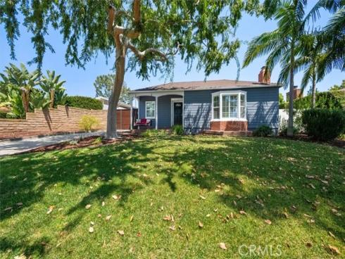 816  Grandview  , Fullerton, CA