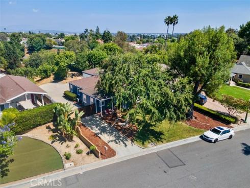 816  Grandview  , Fullerton, CA