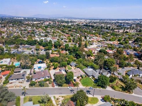 816  Grandview  , Fullerton, CA
