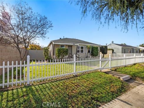 2100 W Valencia , Fullerton, CA