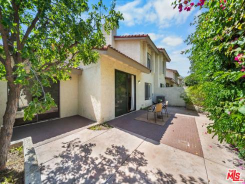 845  Whitewater  68  Drive, Fullerton, CA
