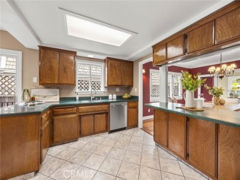 229 W Brookdale Place, Fullerton, CA