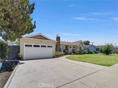 2016 E Santa Fe  , Fullerton, CA