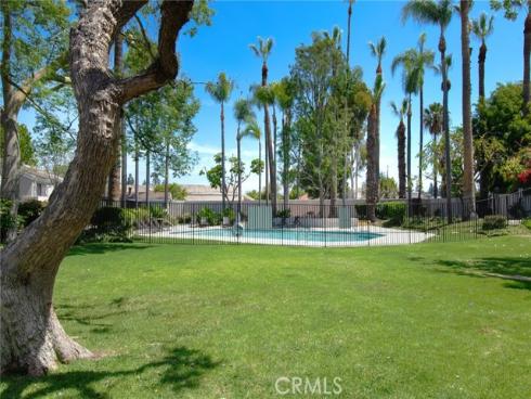2943  Pembroke   Court, Fullerton, CA