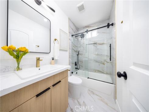 329 W Whiting Avenue, Fullerton, CA