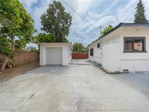 329 W Whiting Avenue, Fullerton, CA