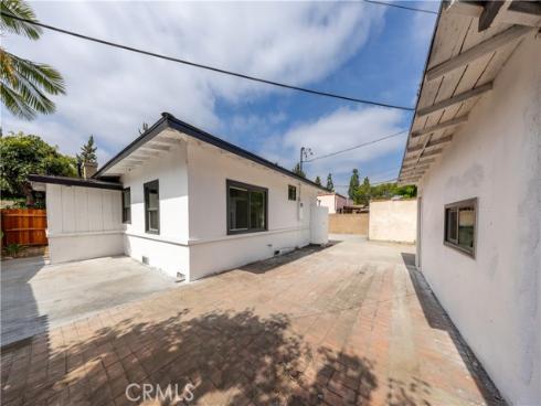 329 W Whiting Avenue, Fullerton, CA