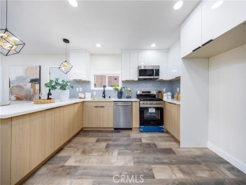 329 W Whiting Avenue, Fullerton, CA