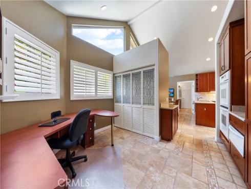 200 W Hermosa Drive, Fullerton, CA