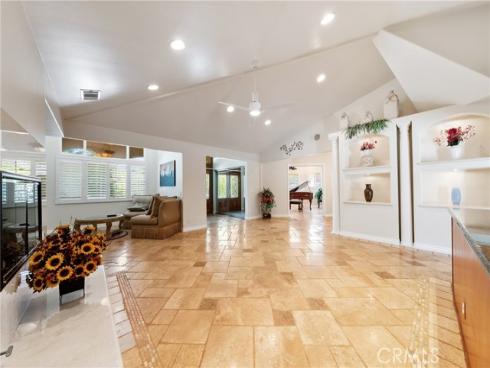 200 W Hermosa Drive, Fullerton, CA