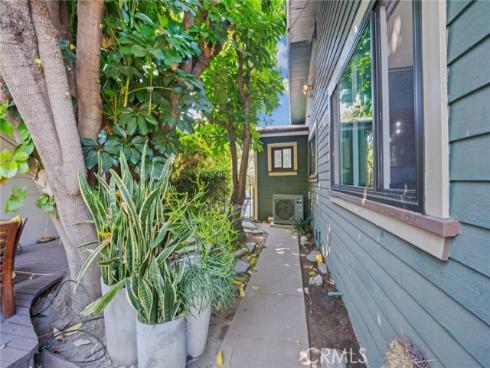 422 W Amerige   Avenue, Fullerton, CA