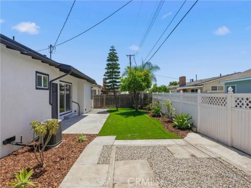 1500 W Elm , Fullerton, CA