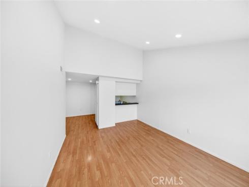 3054 Associated 26 , Fullerton, CA