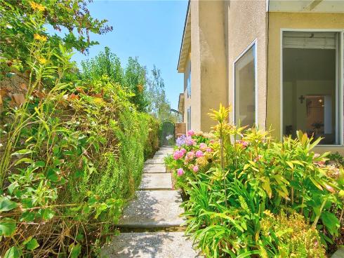 1355 Canterbury , Fullerton, CA