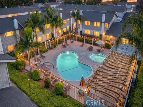 1310 N Placentia , Fullerton, CA