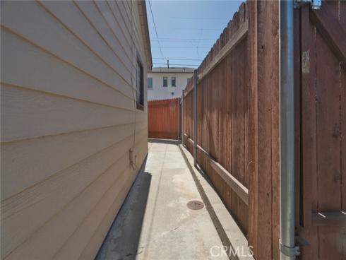 714 E Chapman Avenue, Fullerton, CA
