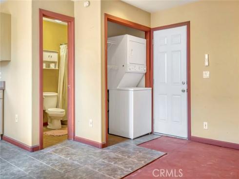 714 E Chapman Avenue, Fullerton, CA