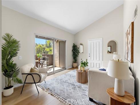 1665 Brea , Fullerton, CA