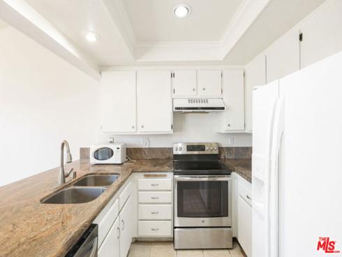828  Whitewater  17  Drive, Fullerton, CA